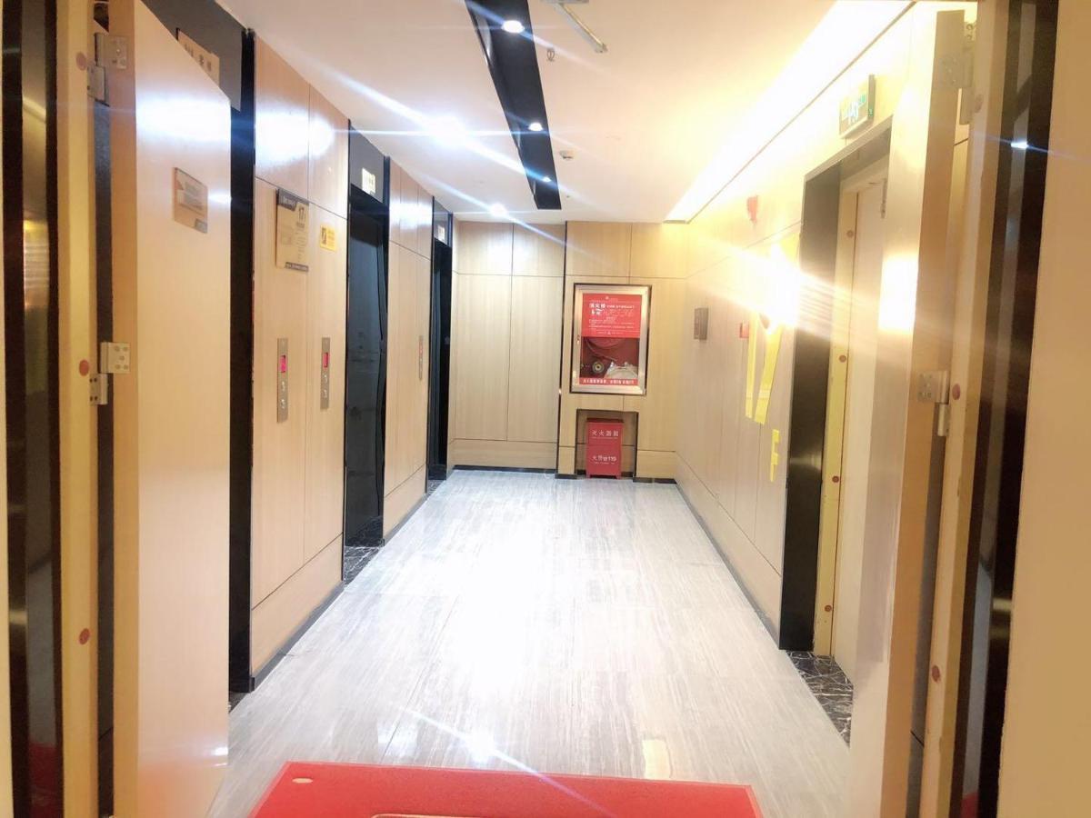 Iu Hotel Guiyang Olympic Sports Center China Resources Vientiane מראה חיצוני תמונה
